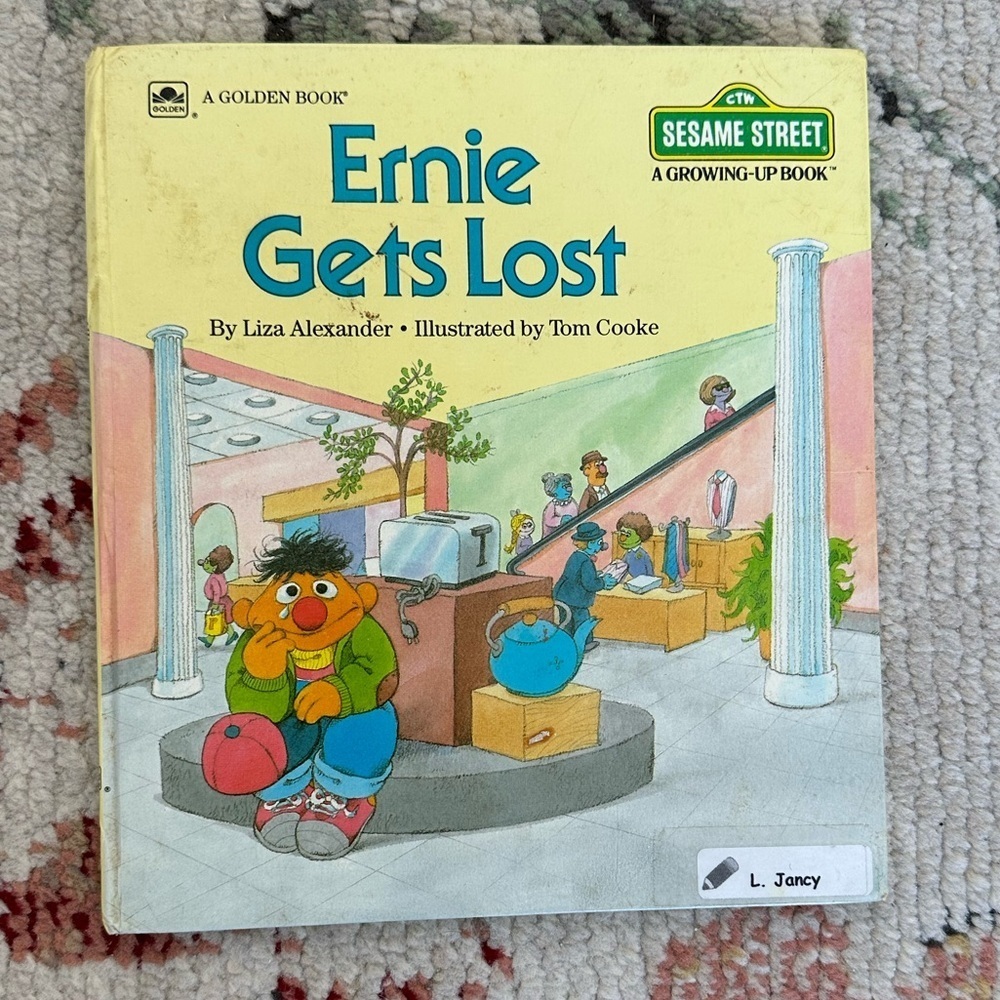 Ernie Gets Lost (A Sesame Street Growing-Up Book) Vintage children’s